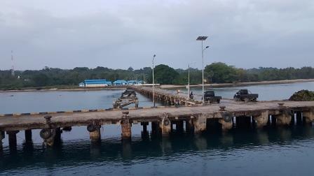 Pelabuhan laut Enggano